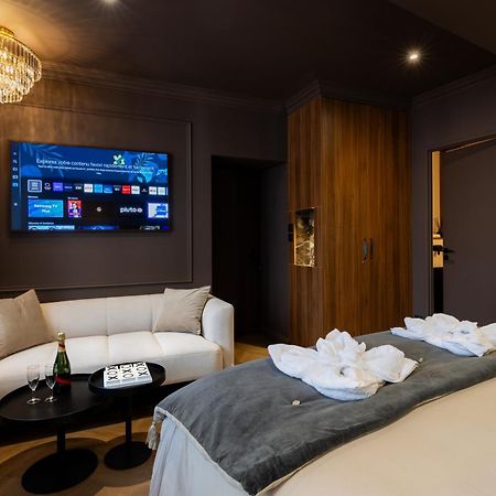 C0C00N Veritable Hammam A Partager A Deux Riom Ngoại thất bức ảnh